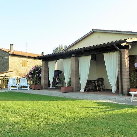 モンティアーノ Agriturismo Pian Dell'Osaヴィラ エクステリア 写真